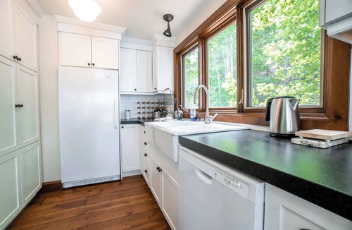 Seguin House | Seguin Docs Ontario Canada