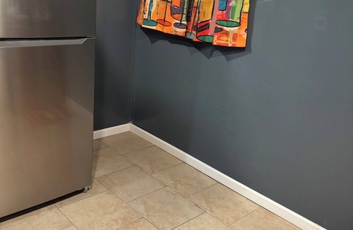 Elmont Apartment | Serene 1-bedroom apartment near Green acres mall, USB Center & LIRR.