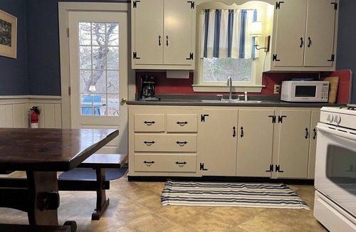 South Wellfleet Cottage | Serene 2-bedroom cottage in South Wellfleet steps to the Beach!