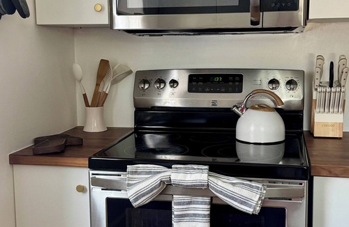 Sudbury House | Serene 4-bedroom Home in a Safe Town