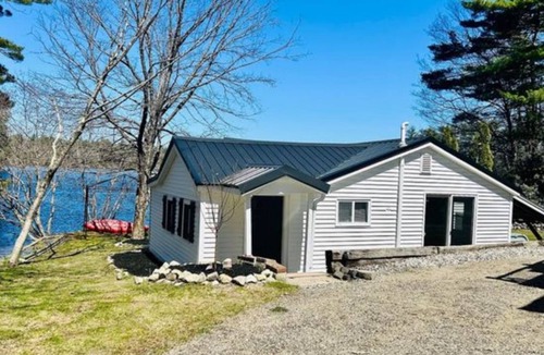Lyman House | Serene homes in Lyman perfect for friends or family getaways