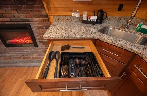 Bethlehem Cabin | Serene Lakefront Cabin