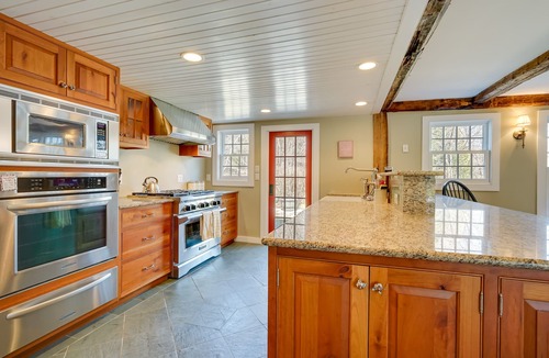 Wilmington House | Serene Retreat Near Mt Snow: Great for Groups!
