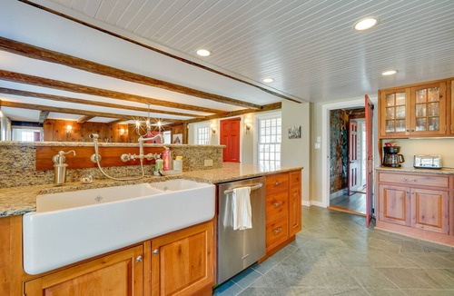 Wilmington House | Serene Retreat Near Mt Snow: Great for Groups!