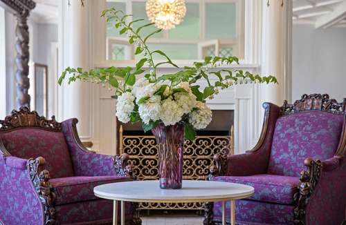 Lenox Hotel | Seven Hills Inn