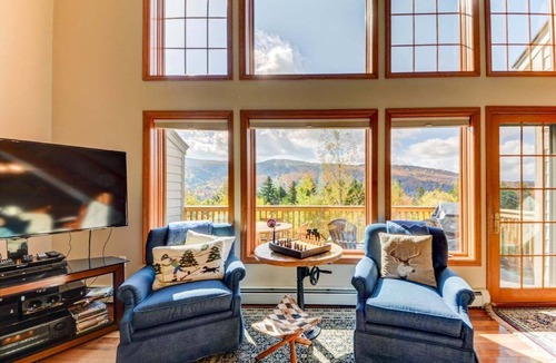 Bretton Woods Villa | SH4 Bretton Woods Condo With Hot Tub, Next to Skiing and Mt Washington Hotel, ski Slopes Views!