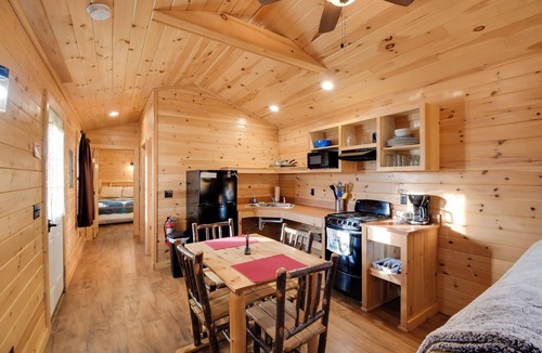 North Rose Cabin | Shared Dock Access at Lakeside Sodus Bay Cabin 1!