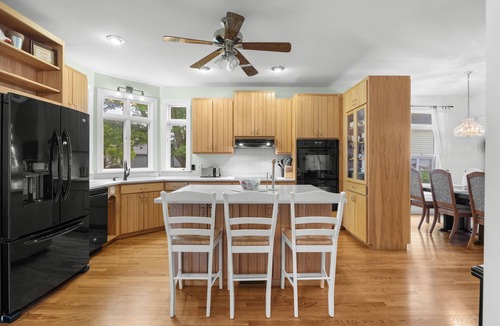 Canandaigua House | Shep's Lake House: Large Family Retreat!