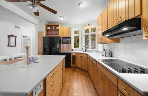 Canandaigua House | Shep's Lake House: Large Family Retreat!