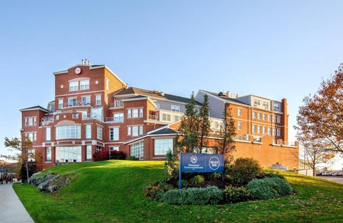Portsmouth Hotel | Sheraton Portsmouth Harborside Hotel