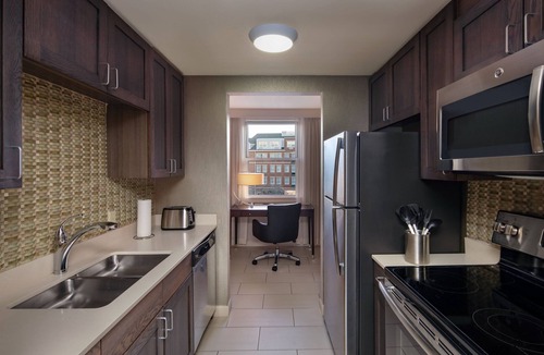 Portsmouth Hotel | Sheraton Portsmouth Harborside Hotel