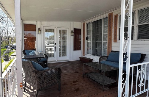 Sherkston House | Sherkston shore Resort - cozy comfortable and sleeps 8