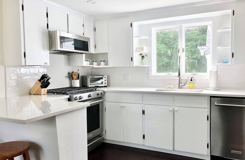 Falmouth House | Shining Sea Bike Path Escape