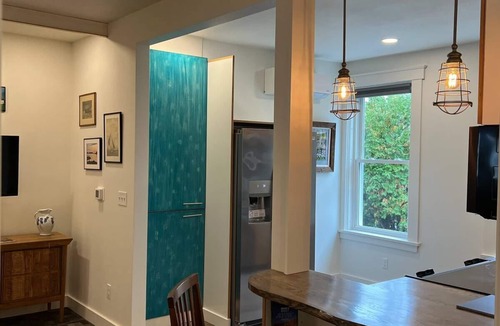Bath Apartment | SHIP CITY CENTRAL - IN HISTORIC BATH MAINE