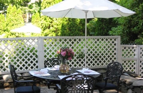 Shoreby Hill House | Shoreby Hill Jamestown Luxury Village Residence. Now booking summer 2026