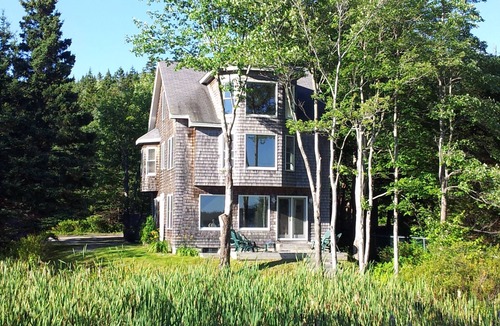 DownEast and Acadia Maine House | Shorefront Cottage in Northeast Harbor Maine
