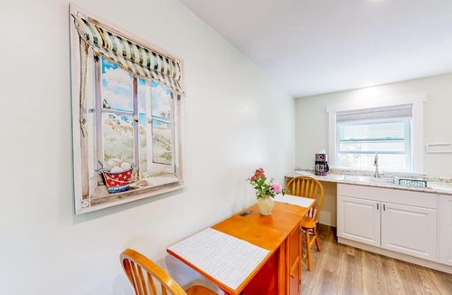 Kennebunk Apartment | Shorelands 44-2