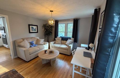 Marshfield House | Short drive to local beaches. Levitate Festival’s less than a mile and walkable