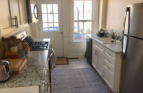 Tisbury Condo | Short Walk to Town - Nice Comfortable -Reasonable