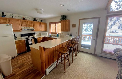 Carroll Cabin | Ski Cabin Rental Ideal for a Mount Washington Vacation