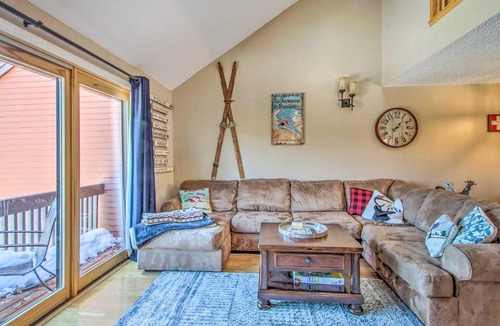 Bartlett House | Ski Condo w/Pool, Close to Story Land & Attitash!