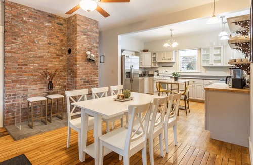 Bridgewater Corners House | Ski Home w/Hot Tub near Killington & Woodstock