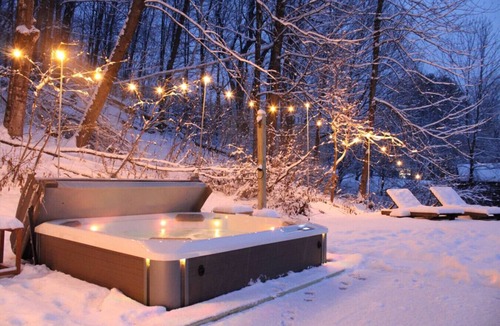 Bridgewater Corners House | Ski Home w/Hot Tub near Killington & Woodstock