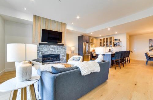 Ludlow House | Ski-in/Out Townhome w/Views at Okemo Resort!