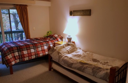 Ludlow Condo | Ski in Ski out cozy Trailside 4 bedroom condo
