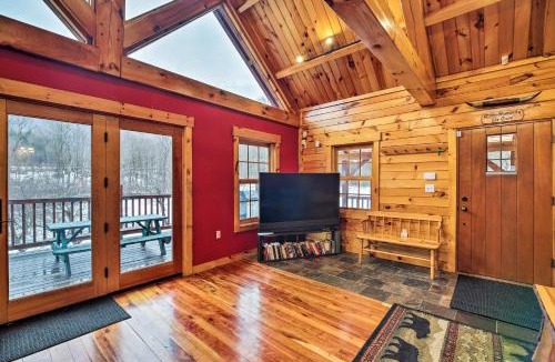 Starksboro House | Ski Lodge Mtn Retreat w/Fire Pit, Deck & Views!