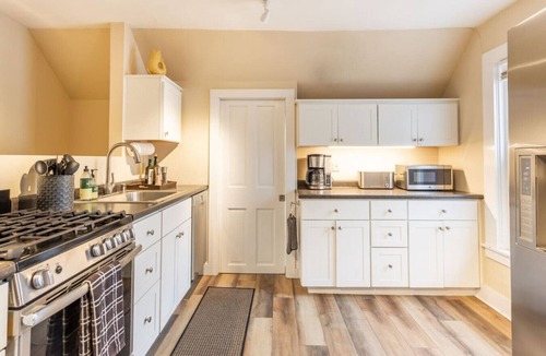 Bridgewater Corners House | Ski Oasis w/Hot Tub near Killington & Woodstock