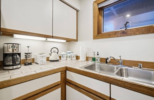 Killington Condo | Ski on/ski off, conveniently located with beautiful views, Sunrise B3