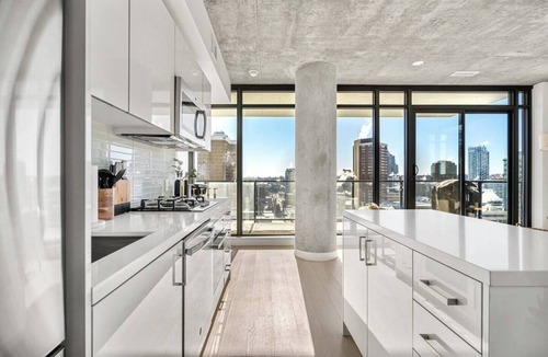Connaught Apartment | Skyline & Mountain Views | Prairie Cowboy Modern DT 2BR Condo