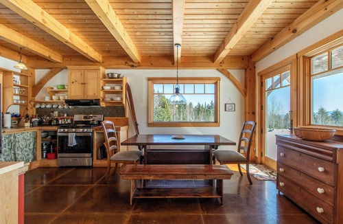 Orleans Cabin | Skyview mountain cabin: comfortable interior, amazing views