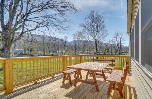 Laurelton House | 'Slate Drake Cabin' on Penns Creek w/Deck & BBQ
