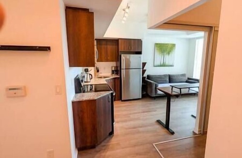 Liberty Village Condo | Sleek 1BR Suite in Liberty Village w/Full Gym