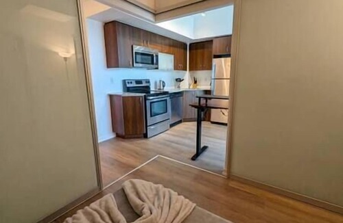 Liberty Village Condo | Sleek 1BR Suite in Liberty Village w/Full Gym