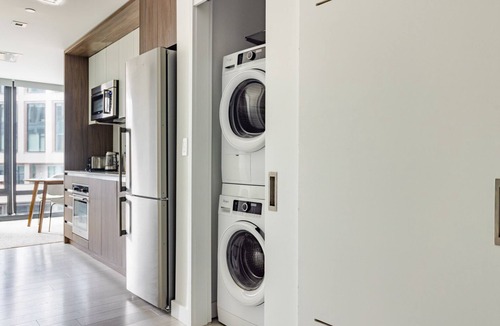 Seaport District Apartment | Sleek Seaport Studio w/Gym & W/D, nr Restaurants, by Blueground
