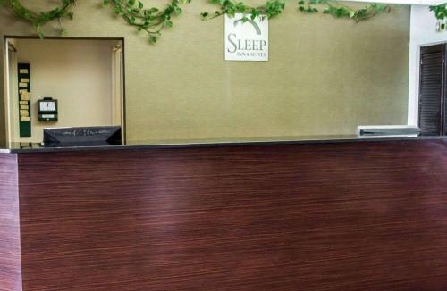 Niantic Hotel | Sleep Inn & Suites Niantic North
