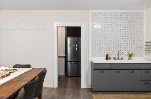 Haines Falls House | Sleeps 20 | Historic Catskills Lodge Firepit + Near Skiing | The Klondike