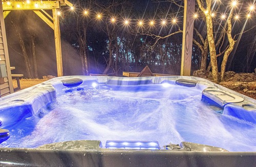 Lake Harmony Estates House | Sleeps 20, Lake Harmony -Hot Tub, Fire Pit, Games - Views -Super Spacious
