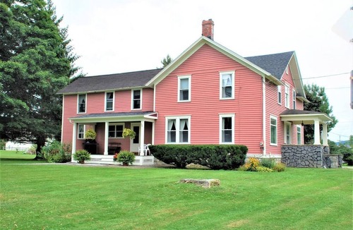 Cooperstown House | Sleeps 20! Spacious! spotless! Just 1 minute to CDP, Near restaurants and shops!