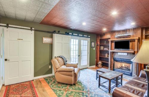 Smethport Apartment | Smethport Vacation Rental w/Fireplace & Lake View