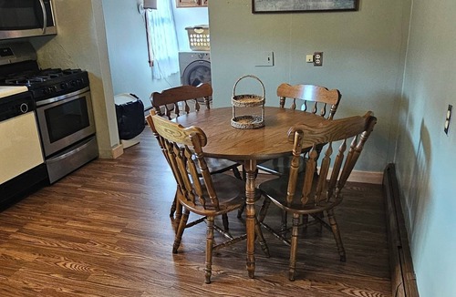 Smethport House | Smitty's Cozy Corner in Smethport, PA. Spaciously 4-bedroom home
