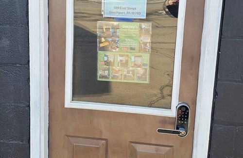 Smethport House | Smitty's Cozy Corner in Smethport, PA. Spaciously 4-bedroom home