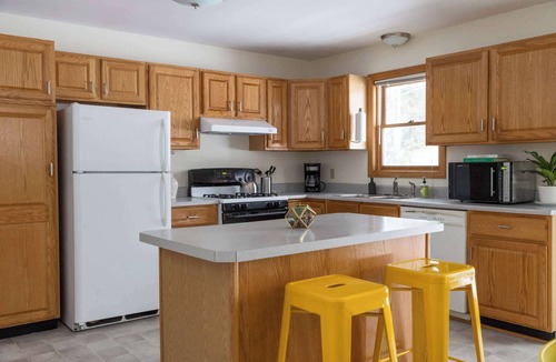 Jeffersonville House | Smuggs Mountain House w/Hot Tub, Sauna & River