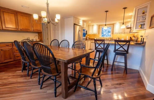 Montgomery Center House | SnowDream Chalet - Jay Peak 4 miles!