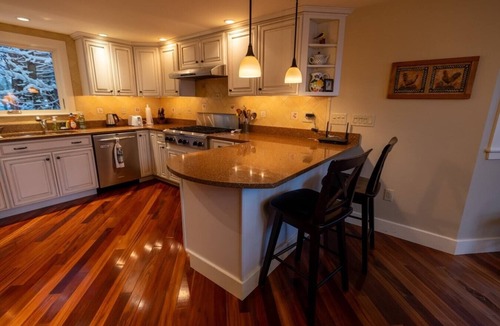 Montgomery Center House | SnowDream Chalet - Jay Peak 4 miles!