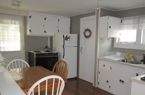 Snug Harbor Cottage | Snug Harbor Cottage for rent in sought-after coastal community of Wakefield, RI