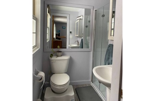 Waterbury Center House | Solar Powered & Centrally Located Waterbury Home